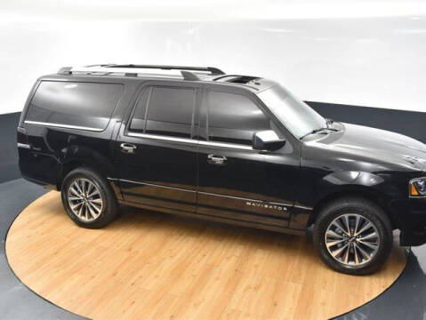 2017 Lincoln Navigator L Select