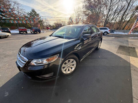 2011 Ford Taurus SE