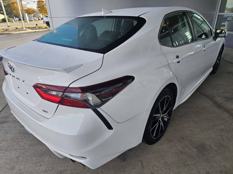 2021 Toyota Camry SE