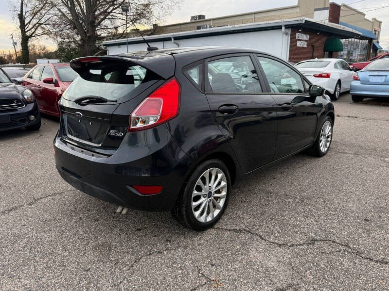 2014 Ford Fiesta SE
