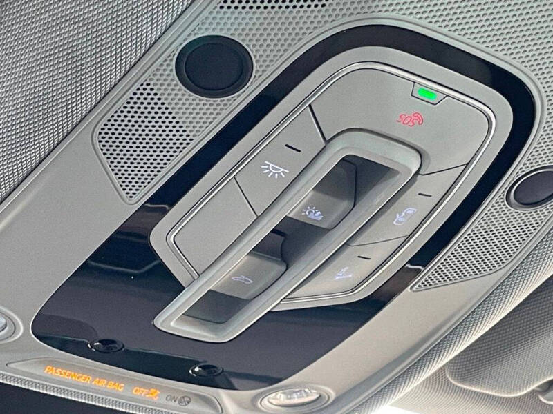 2019 Audi e-tron quattro Premium Plus