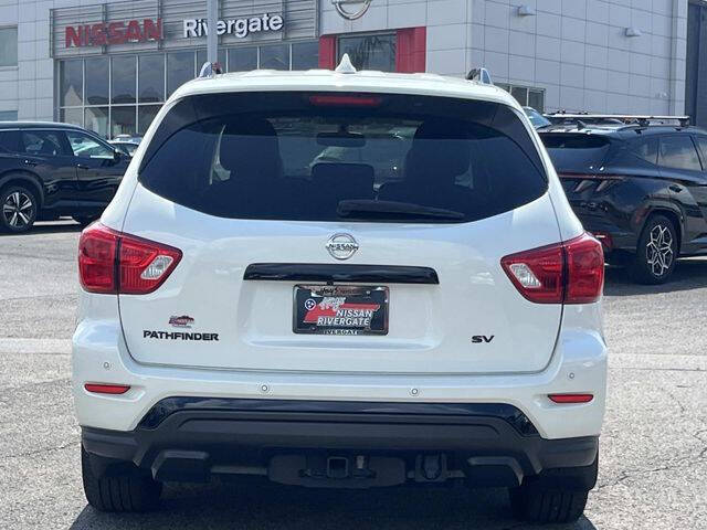 2020 Nissan Pathfinder SV