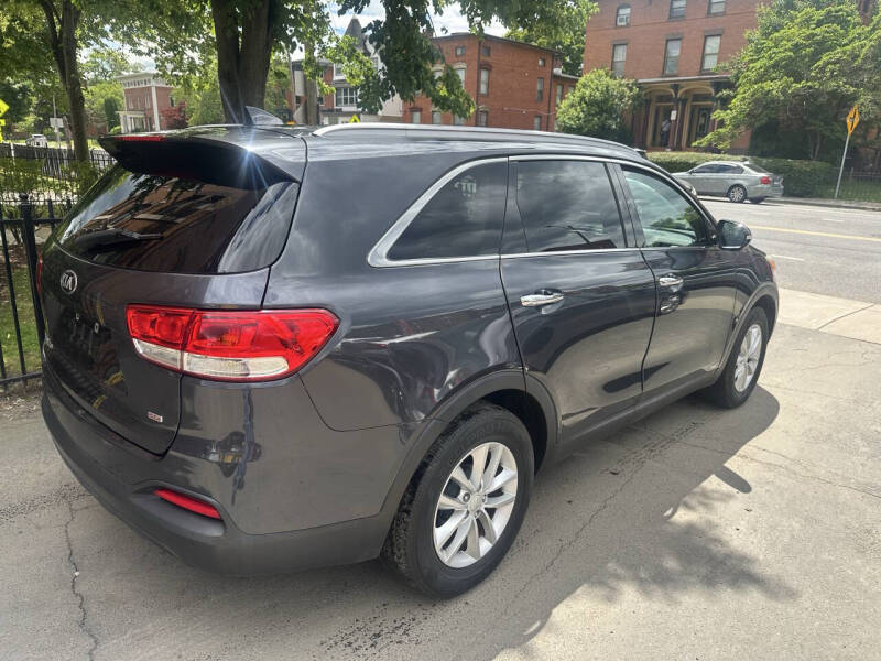 2017 Kia Sorento LX