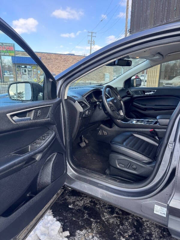 2022 Ford Edge SEL