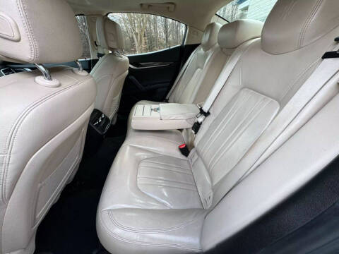 2015 Maserati Ghibli