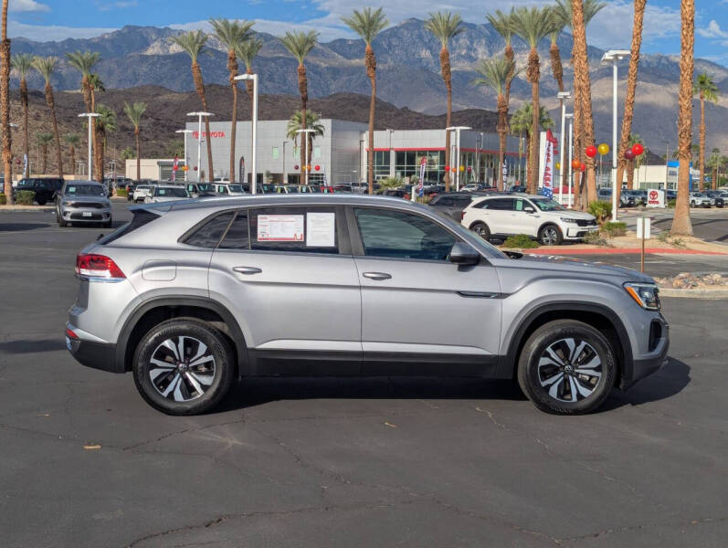 2024 Volkswagen Atlas Cross Sport SE 4Motion