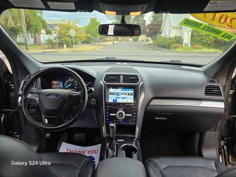 2017 Ford Explorer Sport