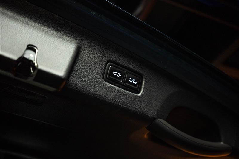 2023 Kia Carnival SX