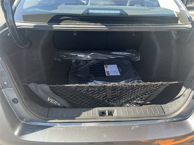 2025 Nissan Versa SV