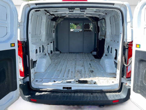 2022 Ford Transit