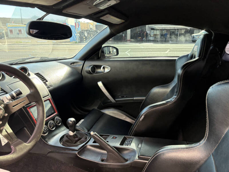 2005 Nissan 350Z Anniversary Edition