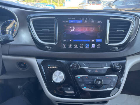 2017 Chrysler Pacifica Touring