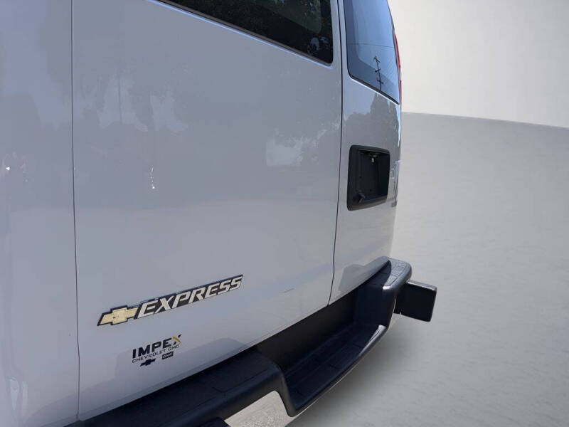 2024 Chevrolet Express 2500