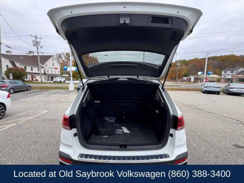 2023 Volkswagen Taos SE 4Motion