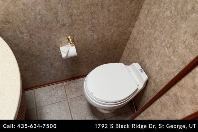 2005 Freightliner XC Chassis