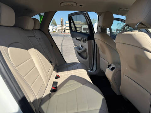 2019 Mercedes-Benz GLC GLC 300