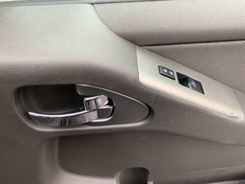 2012 Nissan Pathfinder Silver Edition