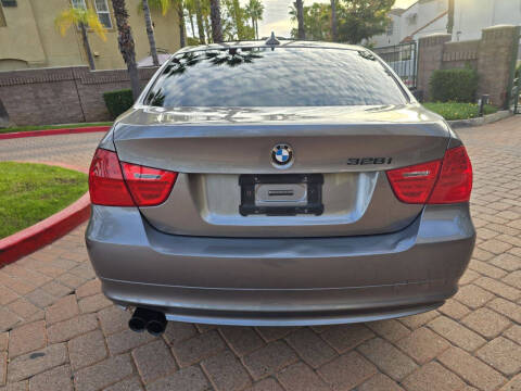 2011 BMW 3 Series 328i