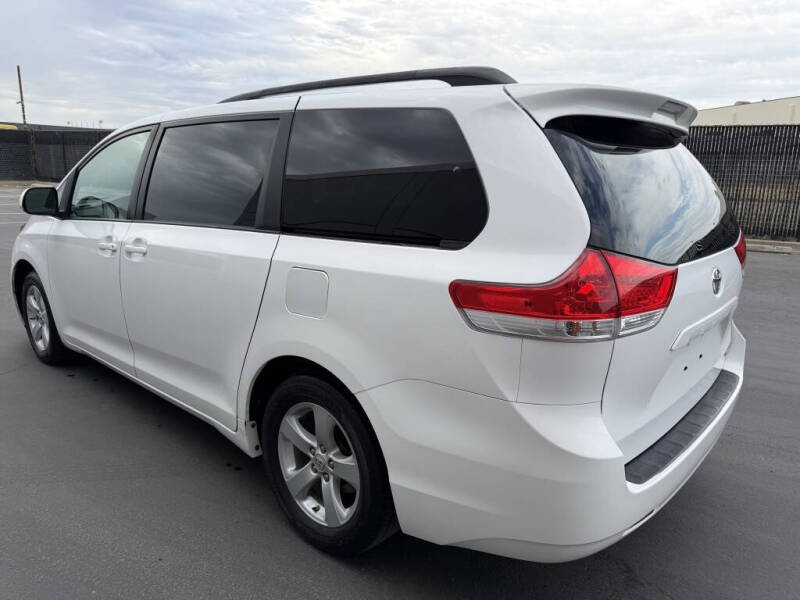 2012 Toyota Sienna