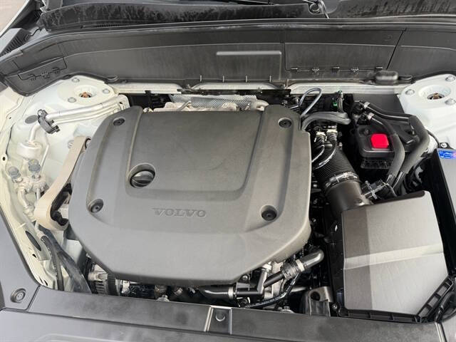 2023 Volvo XC90 B6 Core