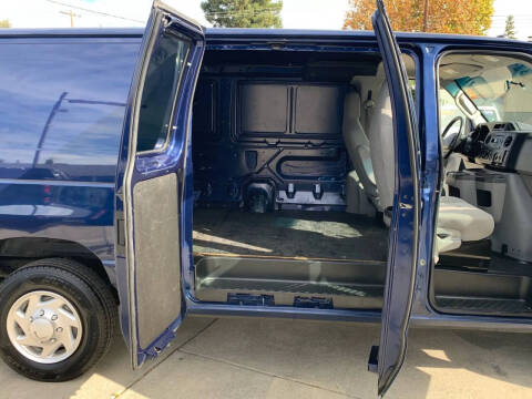 2012 Ford E-Series E-150