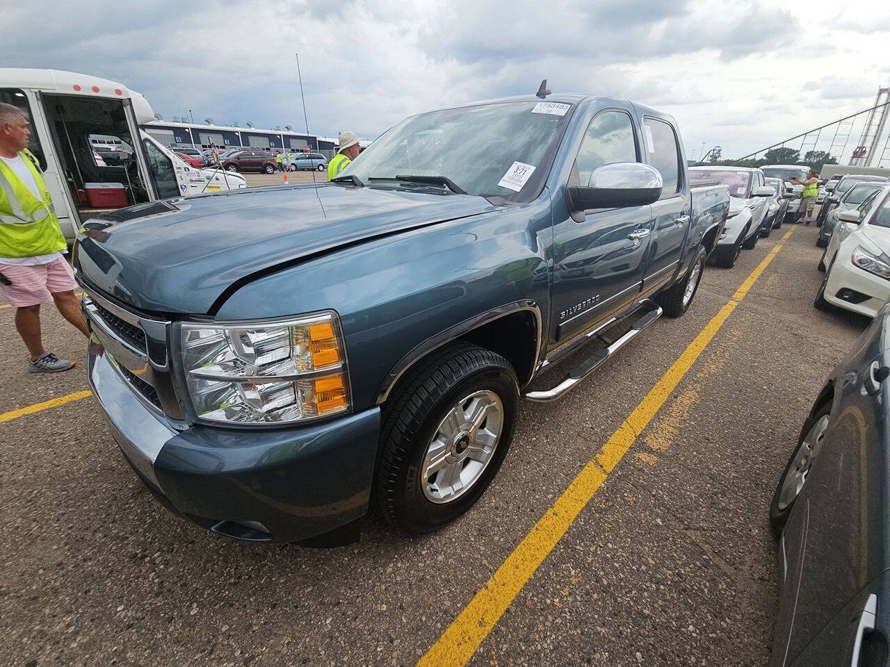 2010 Chevrolet Silverado 1500 for sale at LUXURY IMPORTS AUTO SALES INC in Ham Lake, MN