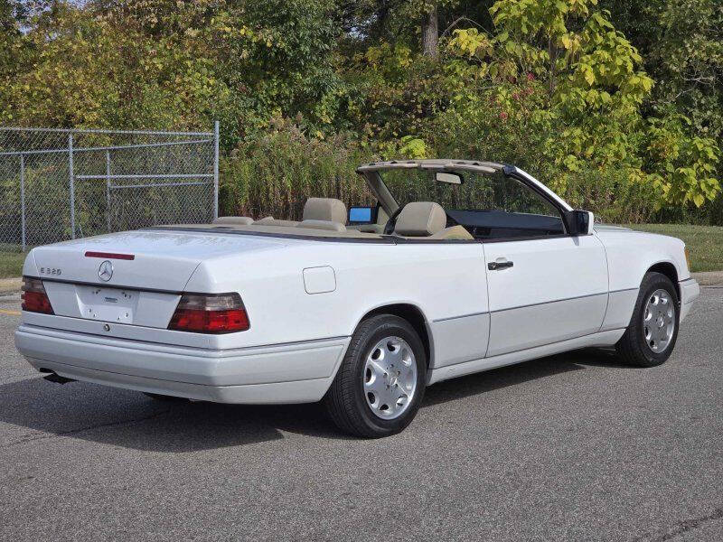 1995 Mercedes-Benz E-Class E 320