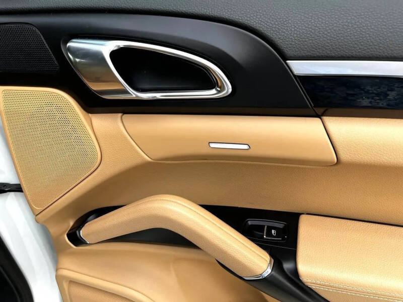 2016 Porsche Cayenne