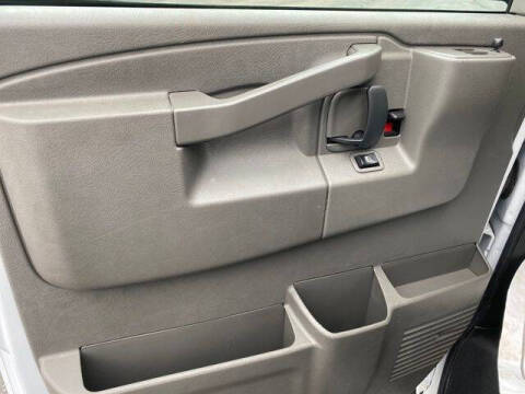 2024 GMC Savana 2500