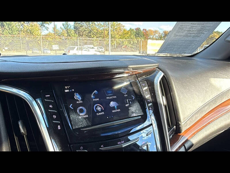 2018 Cadillac Escalade Luxury