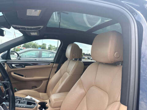 2020 Porsche Macan