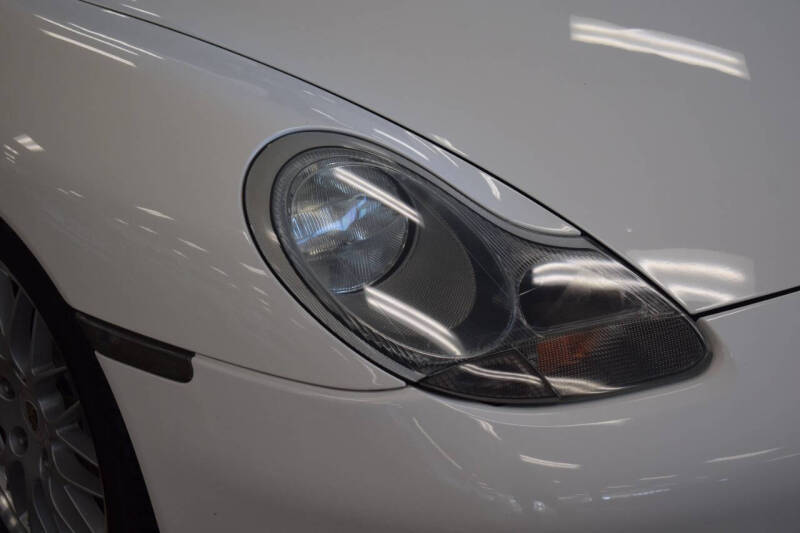 2000 Porsche 911 Carrera