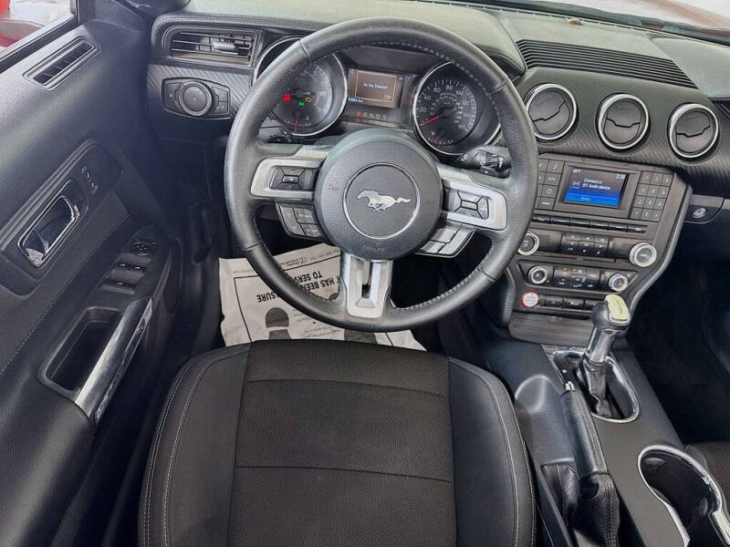 2015 Ford Mustang V6