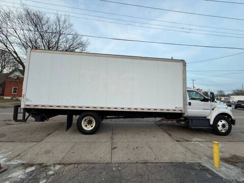 2017 Ford F-650 Super Duty for sale at EEE AUTO SERVICES AND SALES LLC - CINCINNATI in Cincinnati OH