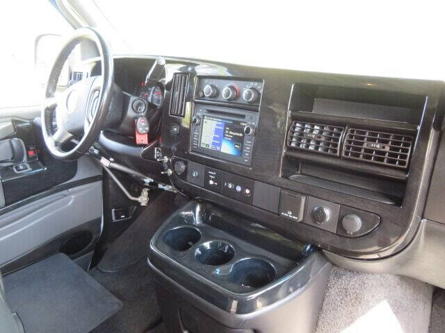 2017 Chevrolet Express 2500