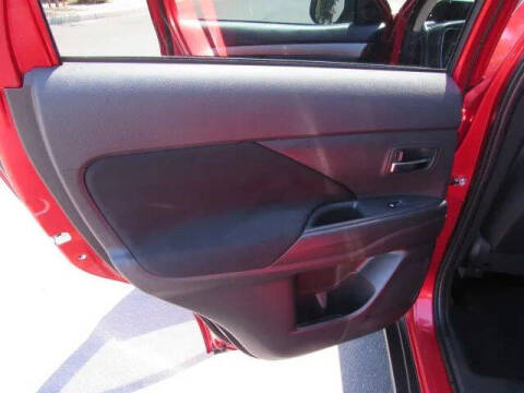 2018 Mitsubishi Outlander ES