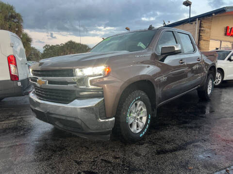 2019 Chevrolet Silverado 1500 for sale at Lamberti Auto Collection in Plantation FL