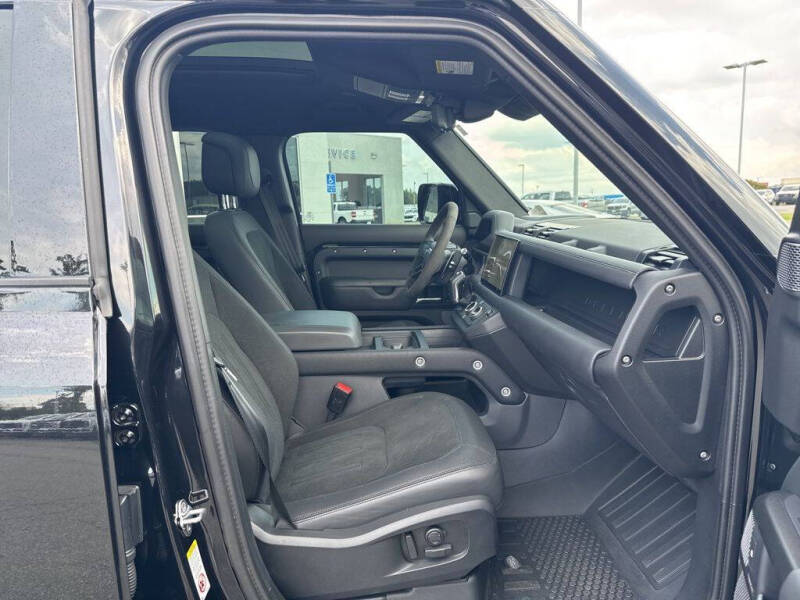 2022 Land Rover Defender