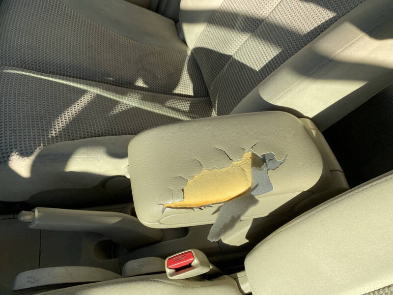 2012 Nissan Versa 1.8 SL