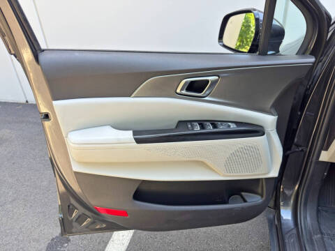 2023 Kia Carnival