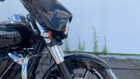 2017 Harley-Davidson Street Glide Special