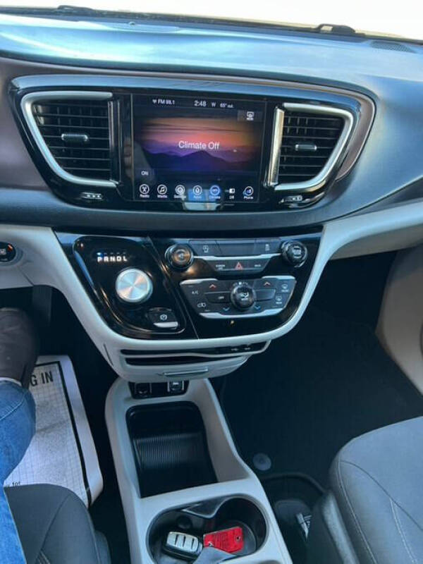 2017 Chrysler Pacifica Touring