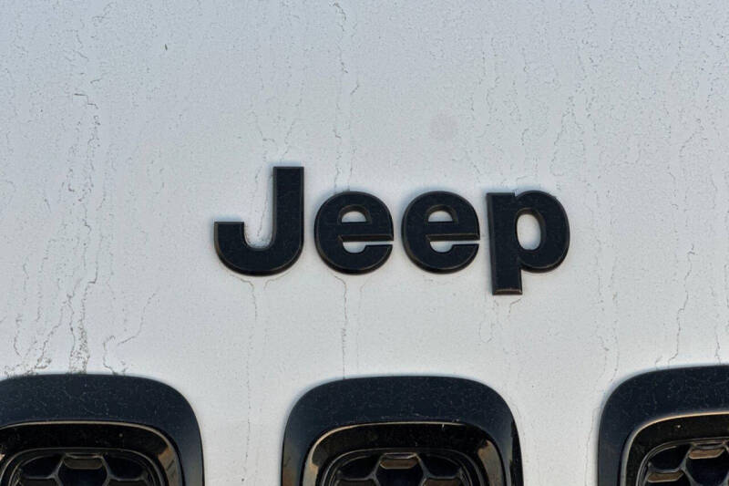 2017 Jeep Cherokee Sport Altitude