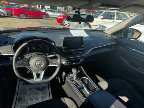 2023 Nissan Altima 2.5 SV