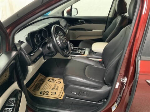 2022 Kia Carnival EX