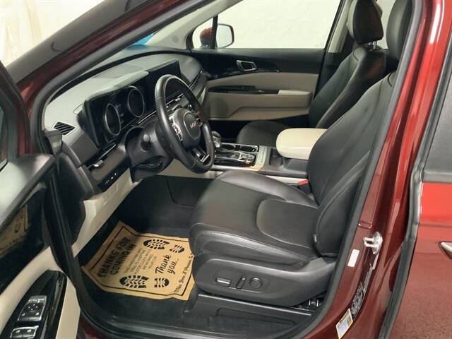 2022 Kia Carnival EX