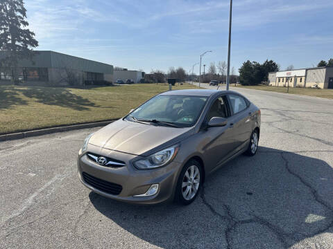 2013 Hyundai Accent for sale at JE Autoworks LLC in Willoughby OH