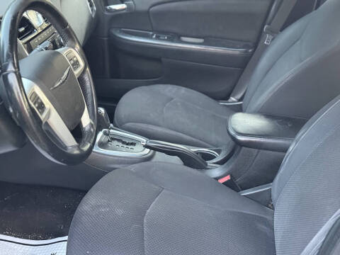 2013 Chrysler 200 Touring