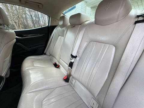 2015 Maserati Ghibli