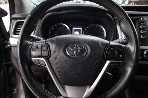 2017 Toyota Highlander LE Plus